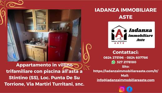 Appartamento in villino trifamiliare con piscina all'asta a Stintino (SS)